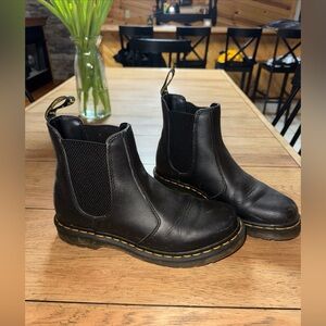Dr. Martens Black Leather Ankle Boots women’s size 9